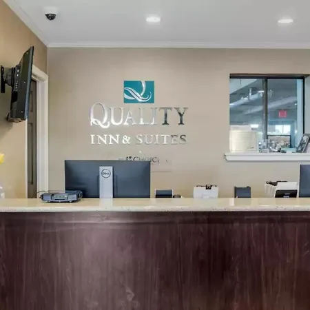 Quality Inn & Suites Oceanblock
